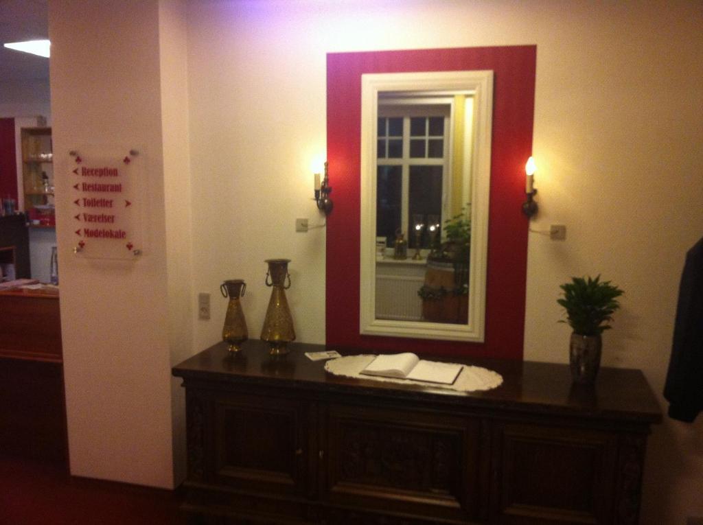 Hotel Klover Es Hellevad Kültér fotó