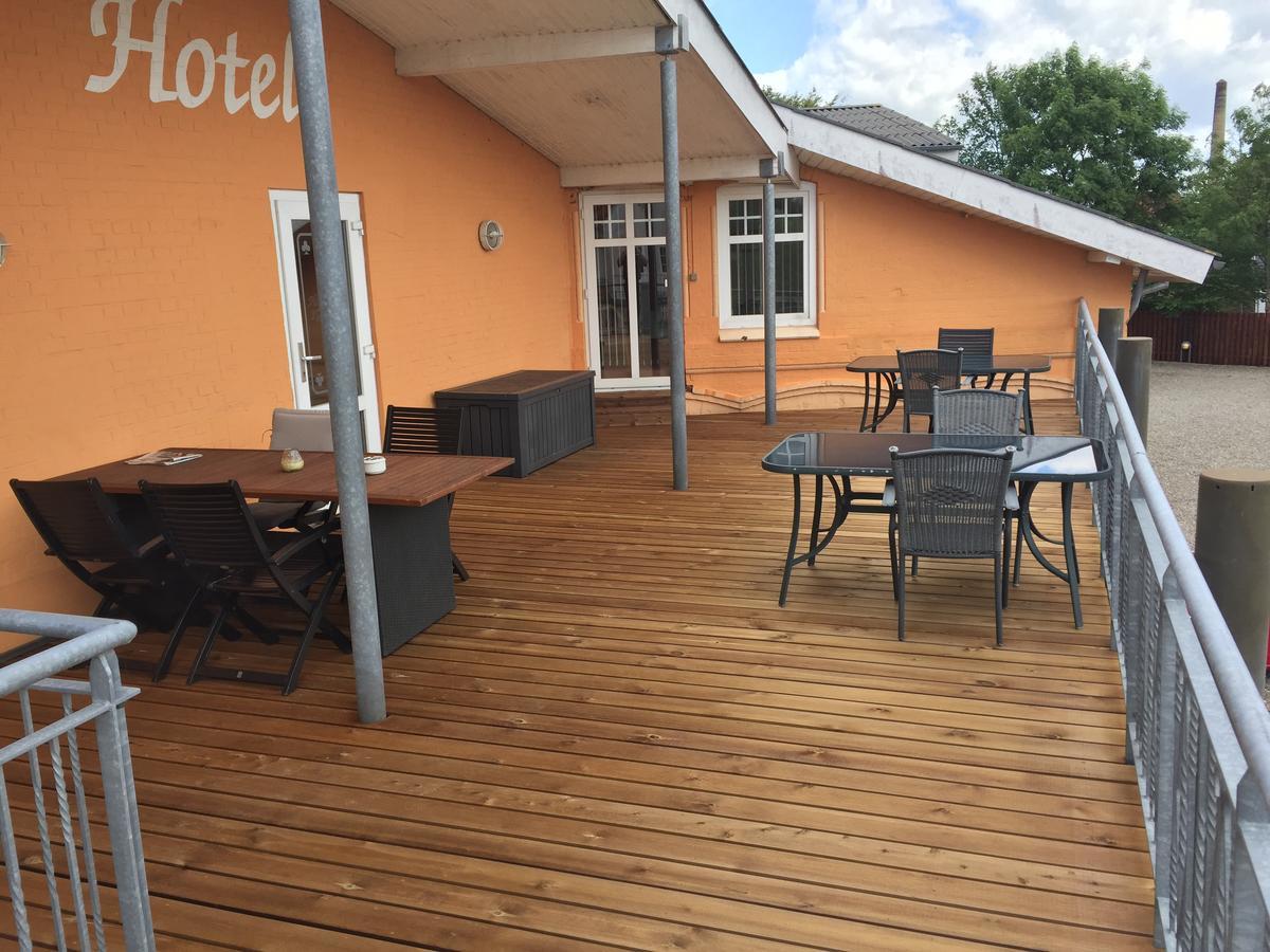 Hotel Klover Es Hellevad Kültér fotó